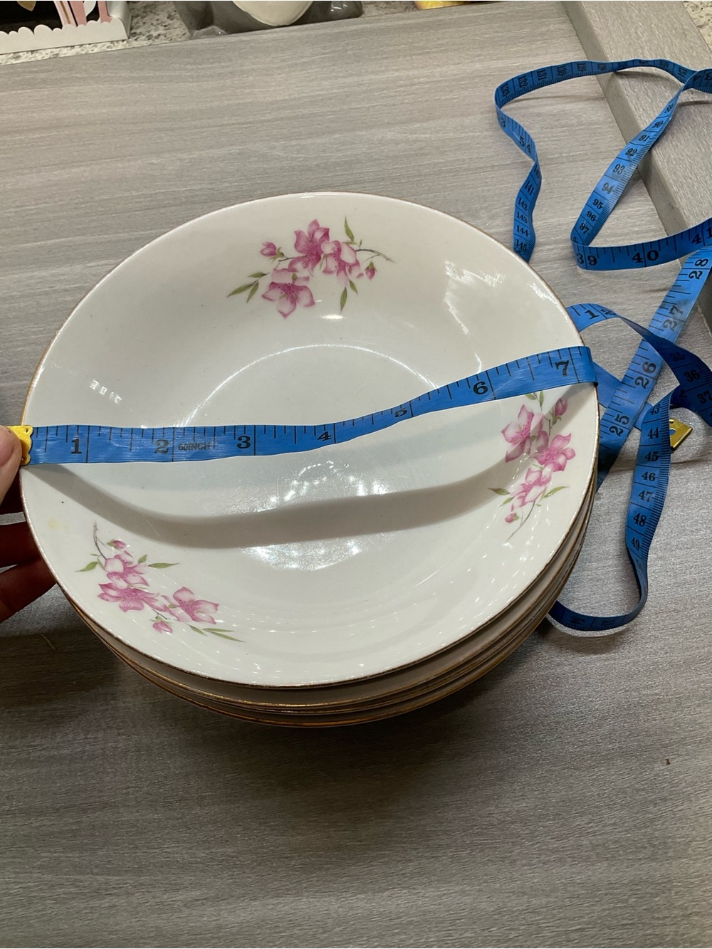 VINTAGE SIX MADE IN CHINA CHERRY BLOSSOM GOLD RIM BOWLS - Picture 2 of 10